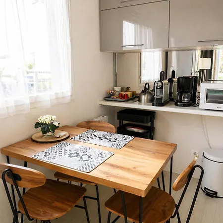 T2 L Isle D'abeau Confortable Avec Terrasse Et Garage Prive Apartment *