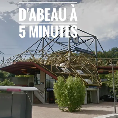 Apartment T2 L Isle D'abeau Confortable Avec Terrasse Et Garage Prive